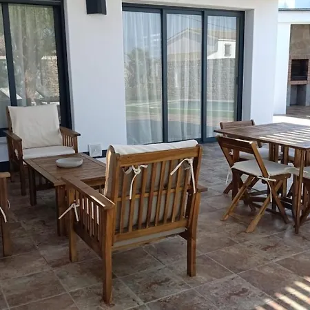Chalet Falsa Pimienta - Sólo Familias Y Parejas